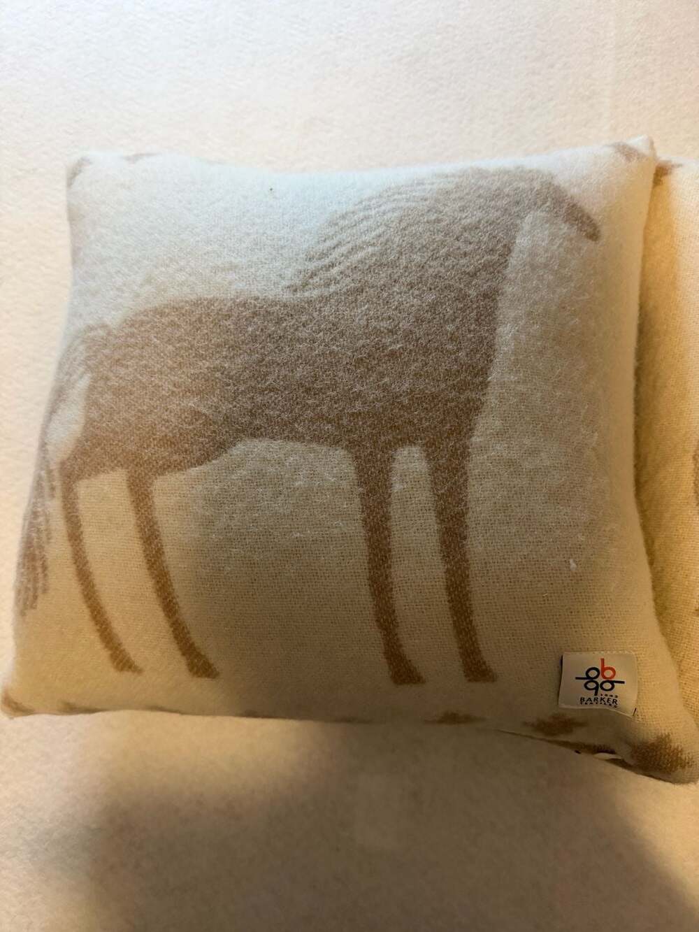 Barker Textiles Set of 2 Reversible Brown and Cream Horse Wool pillows - Picture 3 of 5